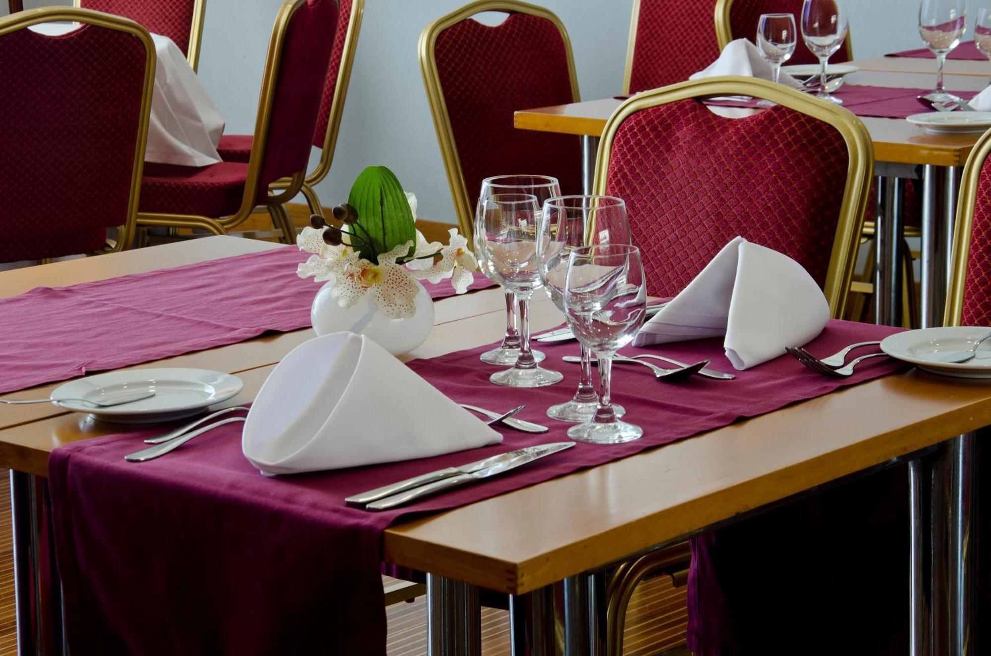 Vip Executive Santa Iria Hotel Santa Iria de Azoia Buitenkant foto